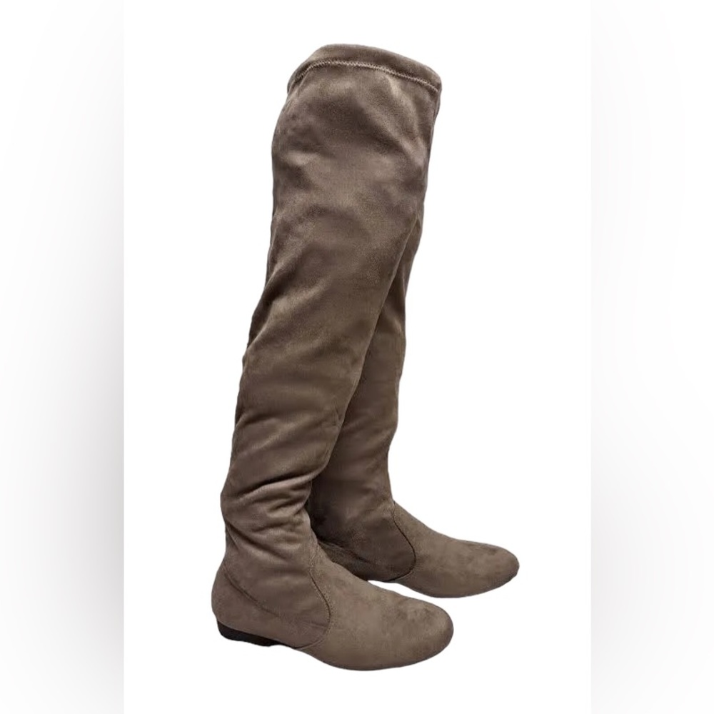 LC Lauren Conrad Chives Over the knee faux suede boots women’s size 9